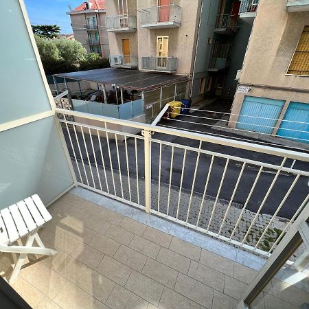 Bilocale Pf Apartment Loano Bagian luar foto